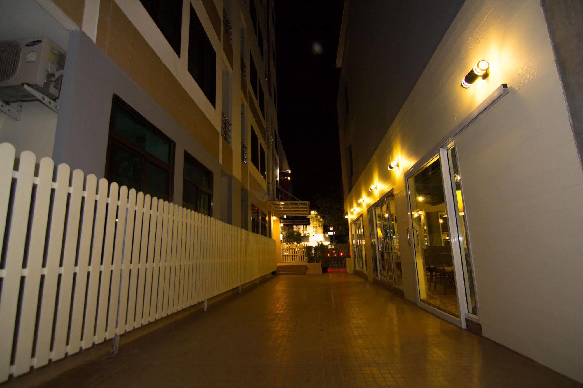 Prajaktra City Hostel Udon Thani Eksteriør bilde